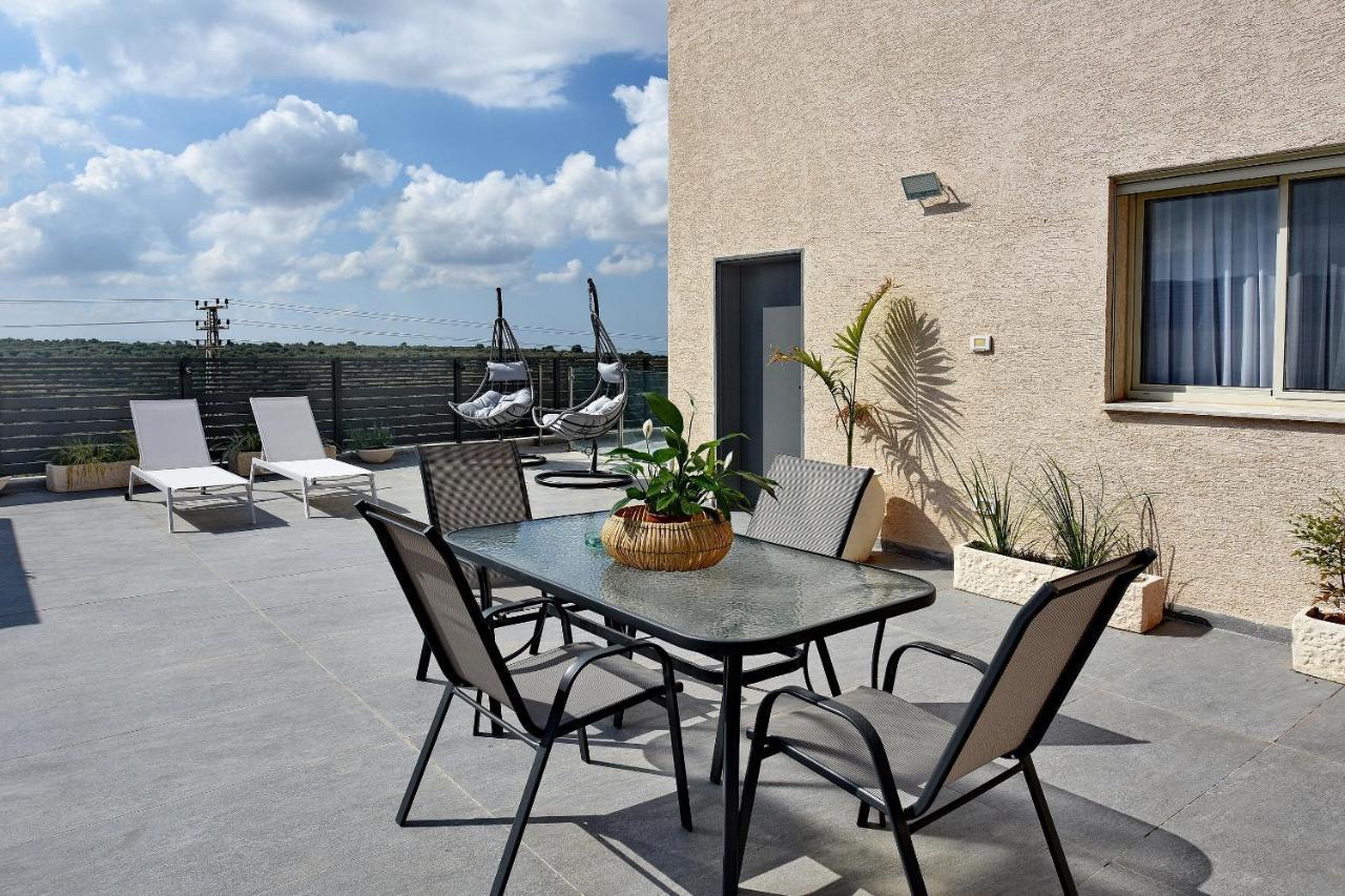 הסויטות של פולי Manot Exterior foto